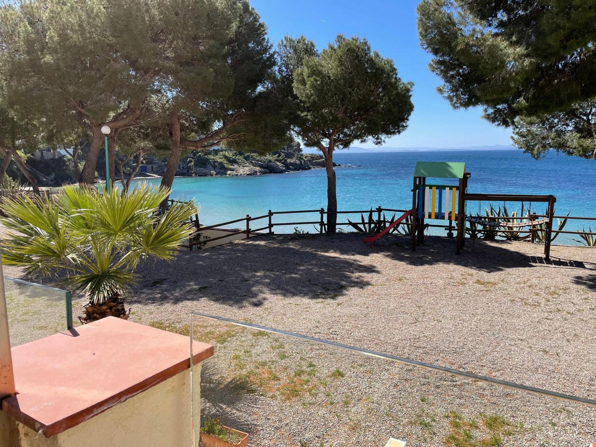 New Madrague Beach Roses Extérieur photo