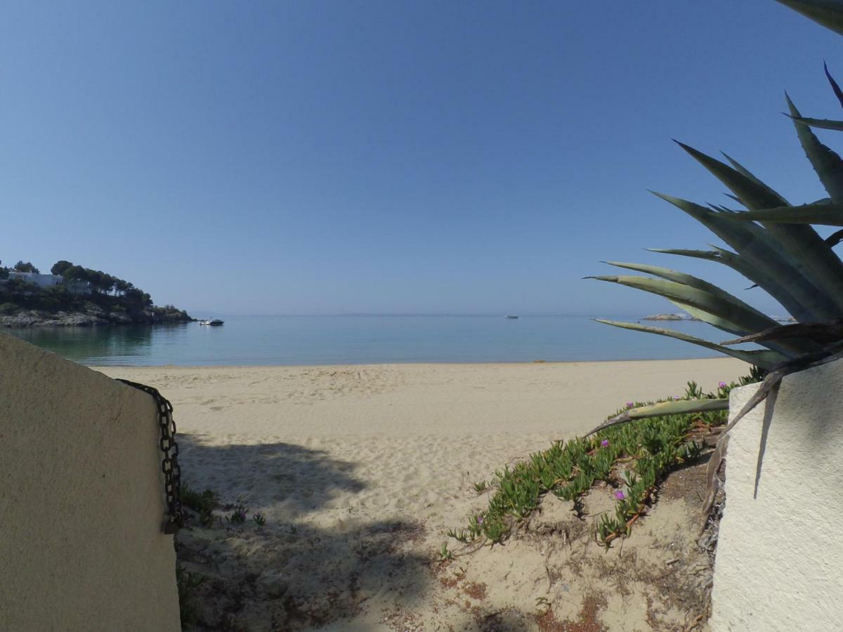 New Madrague Beach Roses Extérieur photo